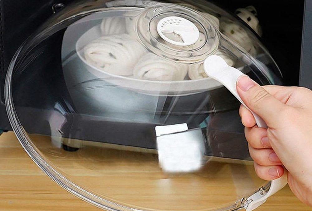 Laisser un couvercle dans le micro-onde
