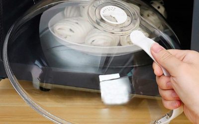 Laisser un couvercle dans le micro-onde